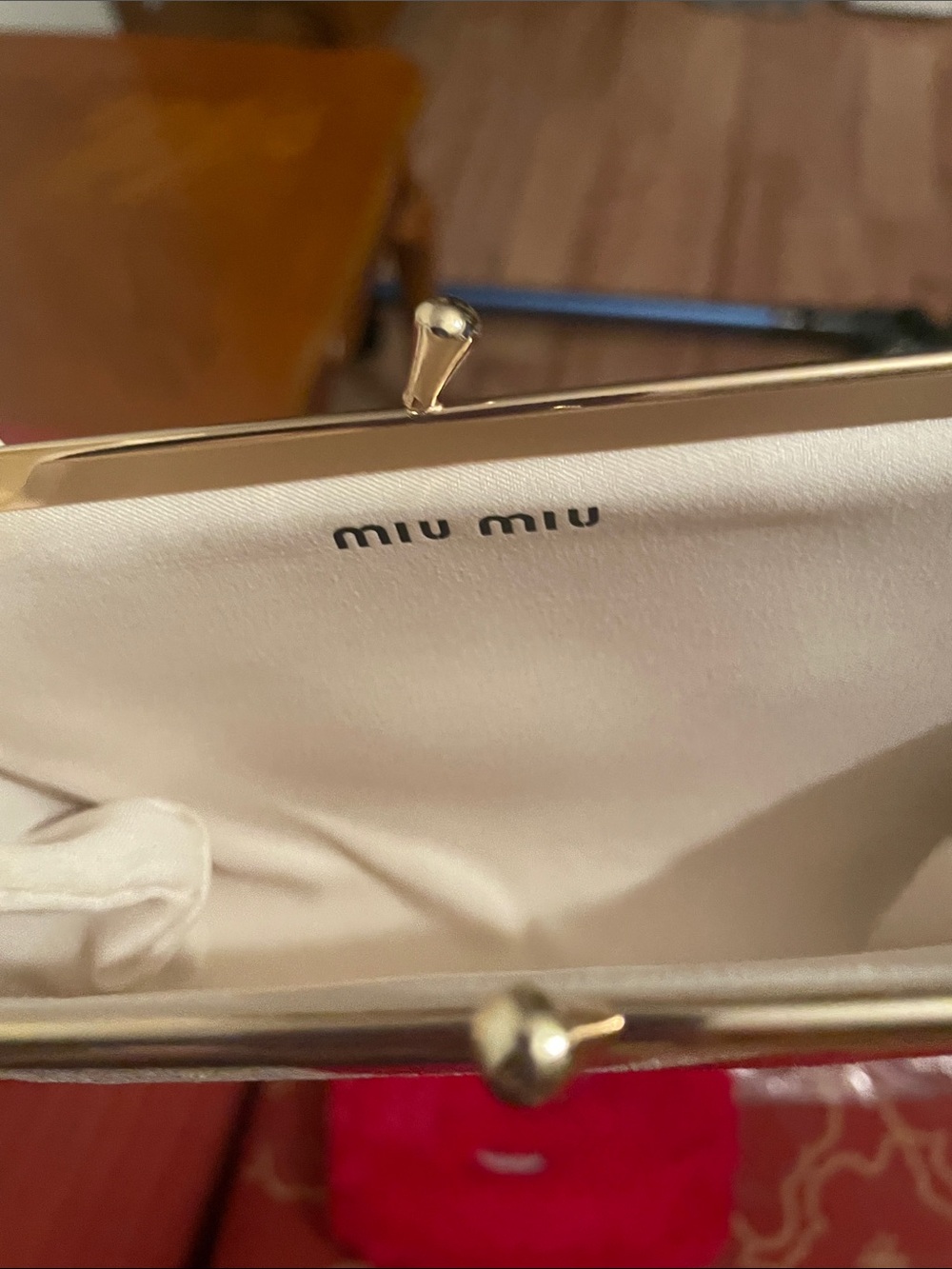 Miu Miu GWP lot plus fragrance - Picture 10 of 17